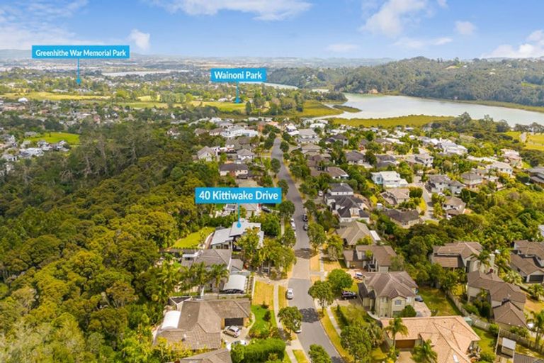 Photo of property in 40 Kittiwake Drive, Schnapper Rock, Auckland, 0632