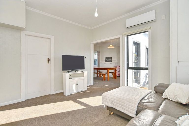 Photo of property in 16 Falcon Street, New Brighton, Christchurch, 8061