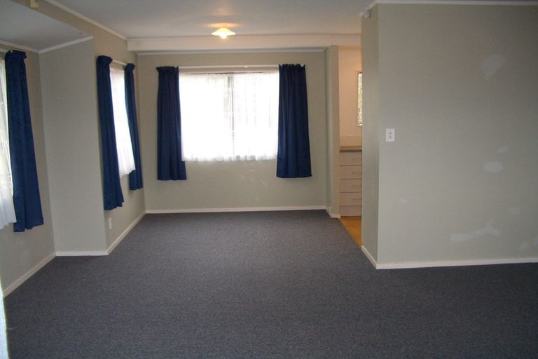 Photo of property in 3/94 Birkenhead Avenue, Birkenhead, Auckland, 0626