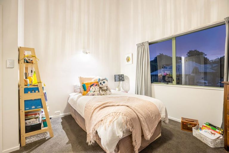 Photo of property in 153d Colwill Road, Massey, Auckland, 0614