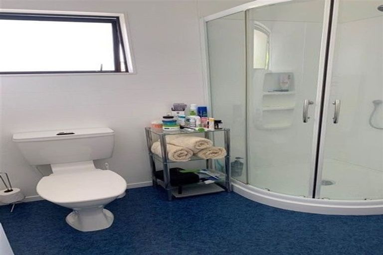 Photo of property in 99 Woodman Drive, Tawa, Wellington, 5028