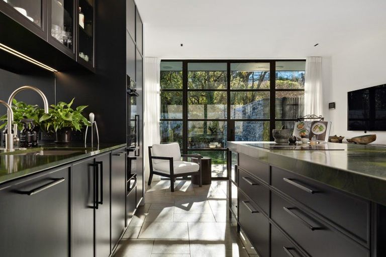 Photo of property in 95 Frankton Road, Queenstown, 9300