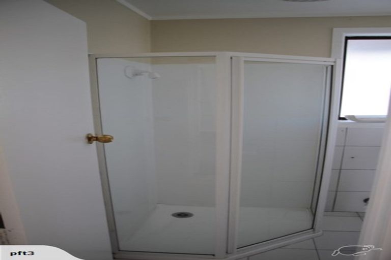 Photo of property in 4112 Great North Road, Glen Eden, Auckland, 0602