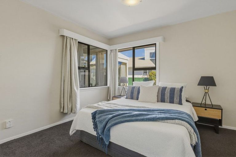 Photo of property in 18 Delph Street, Avonhead, Christchurch, 8042