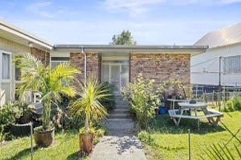 Photo of property in 17a Kent Street, Levin, 5510