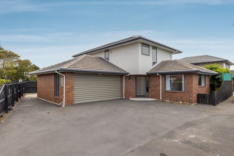 Photo of property in 24a Rue De La Mare, Parklands, Christchurch, 8083
