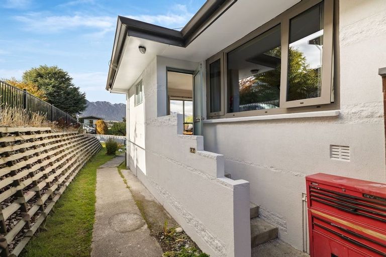 Photo of property in 18 Panorama Terrace, Queenstown, 9300