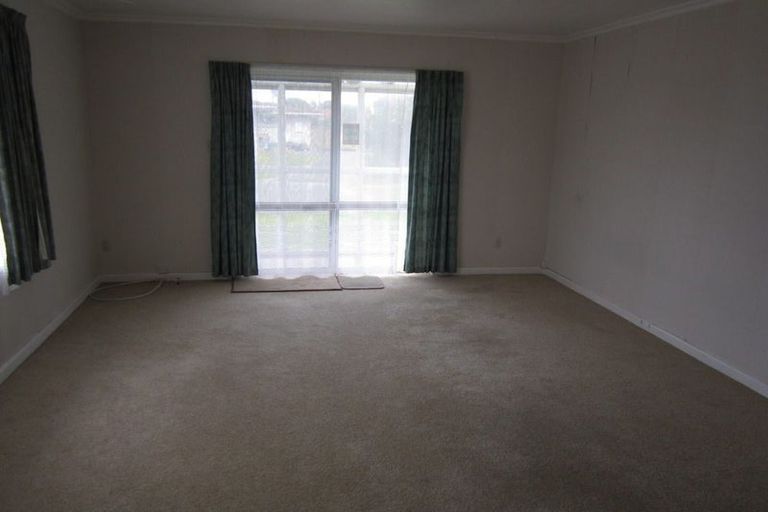 Photo of property in 9 Winiata Place, Otaki, 5512