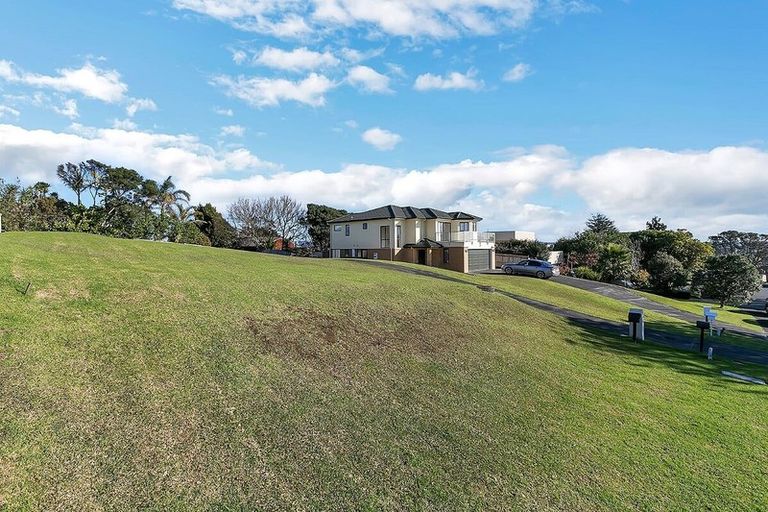 Photo of property in 14 Mayall Avenue, Beach Haven, Auckland, 0626