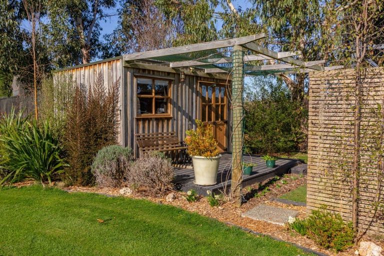 Photo of property in 15 Pukeora Scenic Road, Waipukurau, 4281