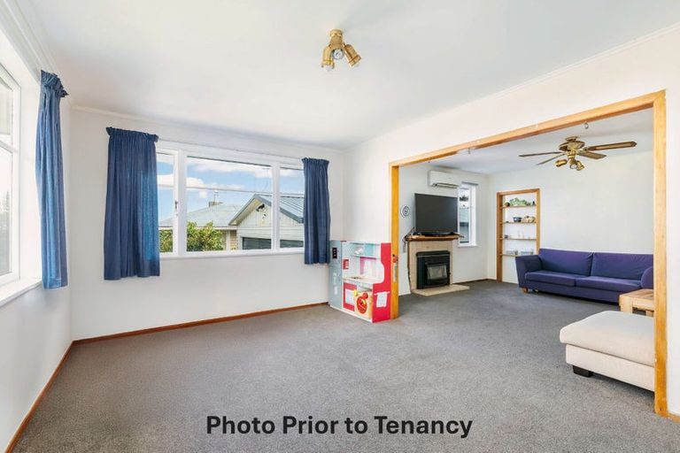 Photo of property in 1 Sarona Avenue, Glen Eden, Auckland, 0602