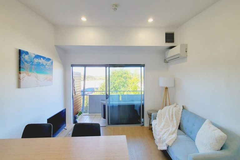 Photo of property in Albany Central, 43a/210 Dairy Flat Highway, Albany, Auckland, 0632