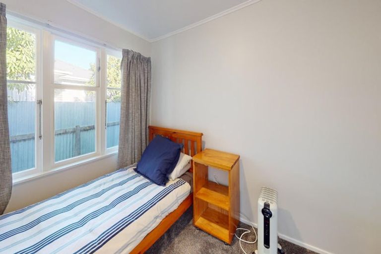 Photo of property in 15 Dorset Crescent, Hokowhitu, Palmerston North, 4410