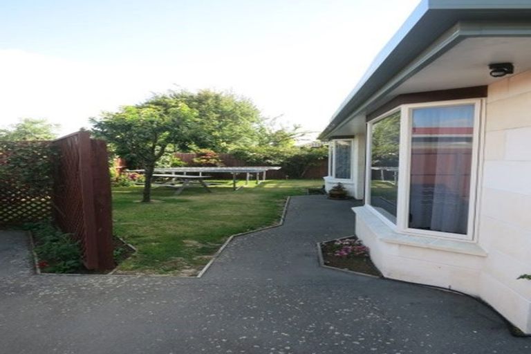 Photo of property in 104 Yaldhurst Road, Sockburn, Christchurch, 8042