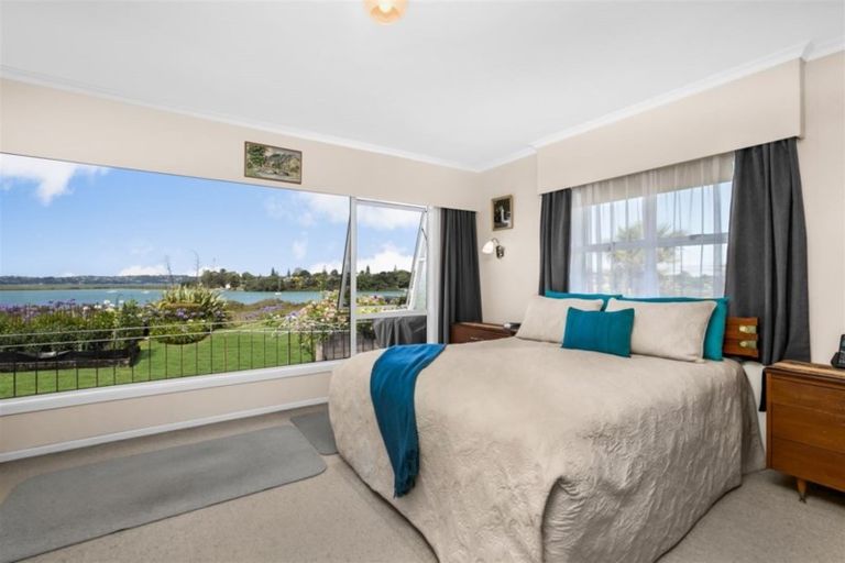 Photo of property in 25 Realm Place, Massey, Auckland, 0614