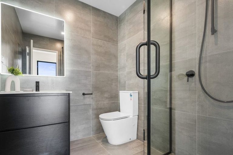 Photo of property in 3/10 Scott Road, Hobsonville, Auckland, 0616