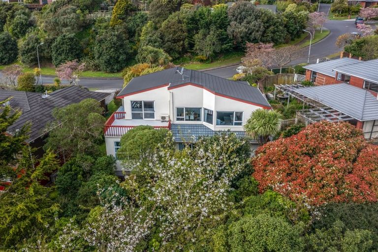 Photo of property in 44 Sailmaker Close, Whitby, Porirua, 5024
