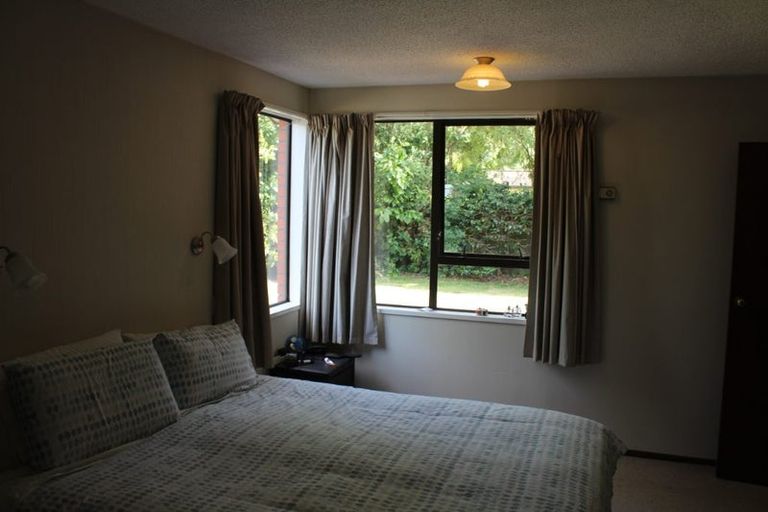 Photo of property in 17 Ashfield Place, Ilam, Christchurch, 8041
