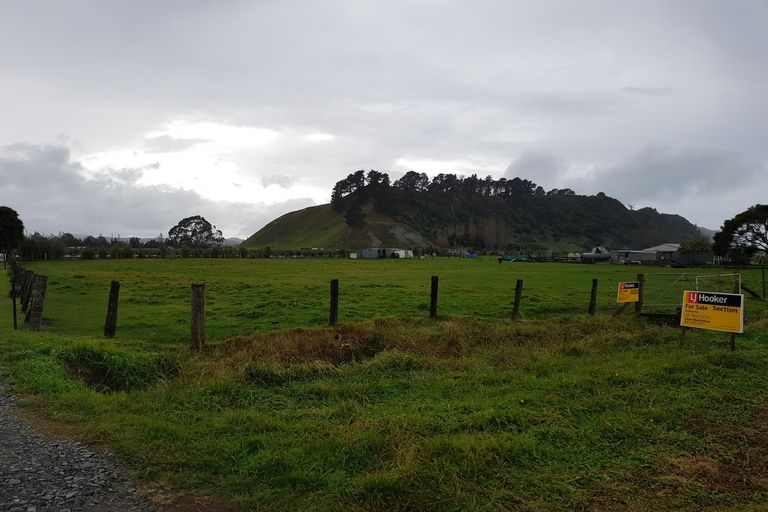 Photo of property in 41 Banks Street, Tolaga Bay, 4077