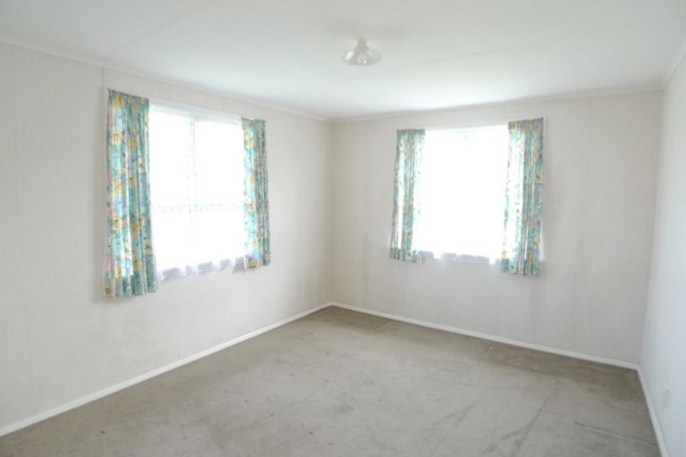 Photo of property in 17 Healy Road, Manurewa, Auckland, 2102