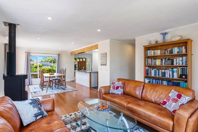 Photo of property in 46 Sylvan Avenue, Waikanae, 5036