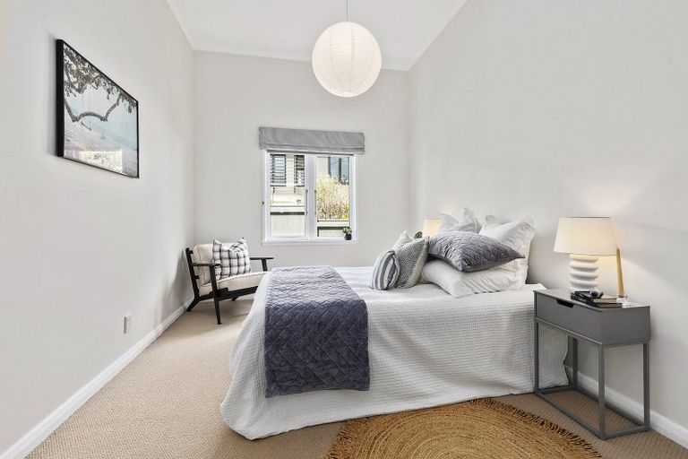 Photo of property in 43 Washington Avenue, Brooklyn, Wellington, 6021