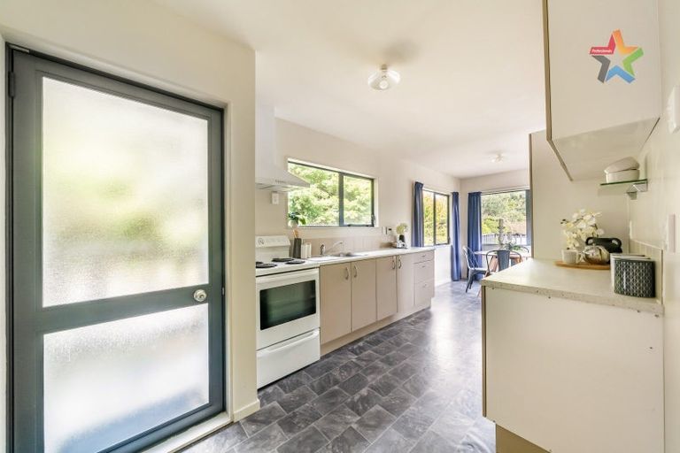 Photo of property in 30 Plateau Road, Te Marua, Upper Hutt, 5018