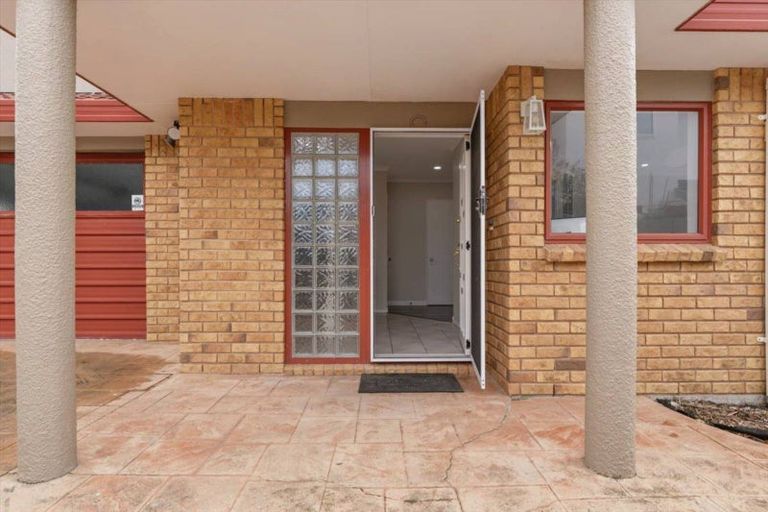 Photo of property in 8 Monterey Key, Papamoa Beach, Papamoa, 3118
