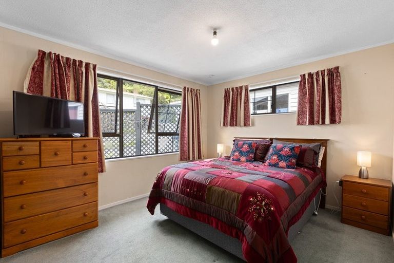 Photo of property in 52 Hathaway Avenue, Karori, Wellington, 6012