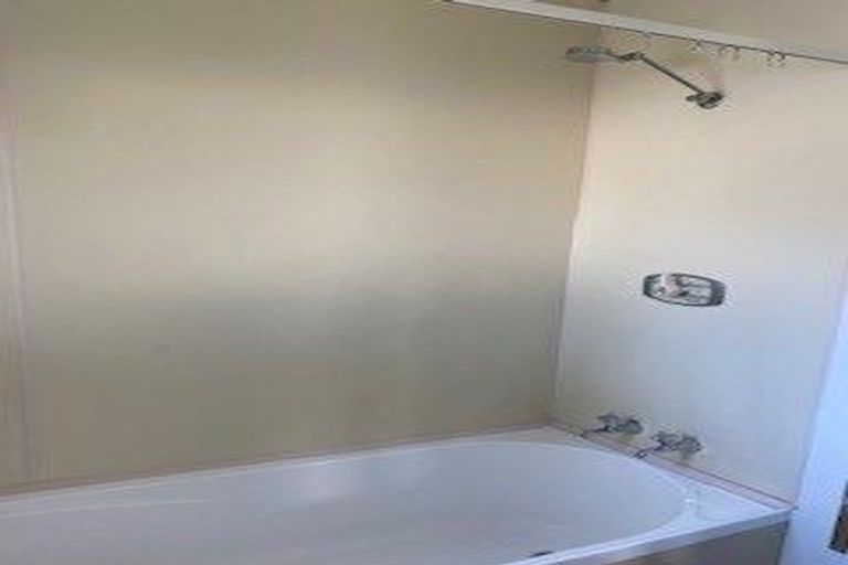 Photo of property in 10 Mayfair Street, Riccarton, Christchurch, 8011