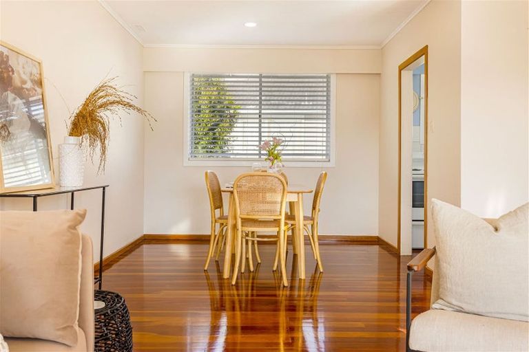 Photo of property in 2/61 Royal View Road, Te Atatu South, Auckland, 0610