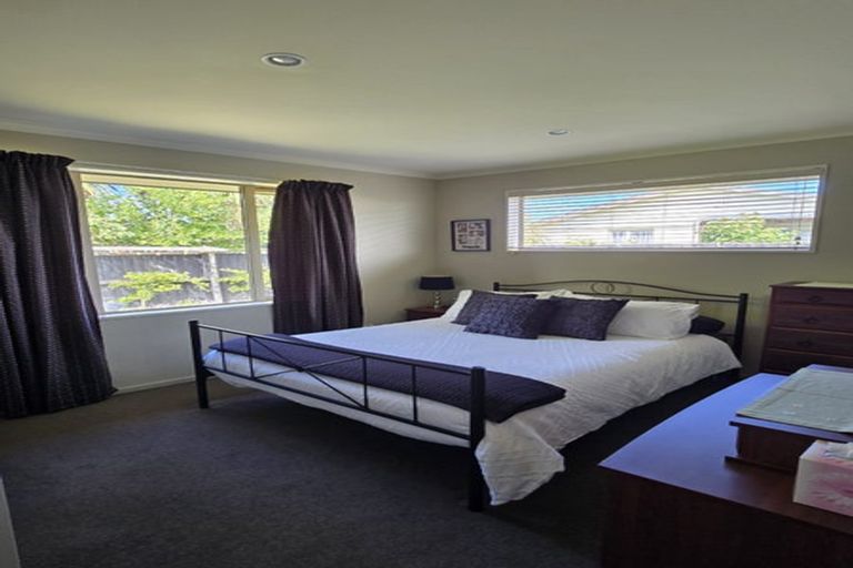 Photo of property in 15a Seadown Crescent, Amberley, 7410