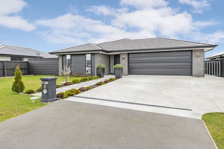 Photo of property in 9 Cedric Place, Darfield, 7510