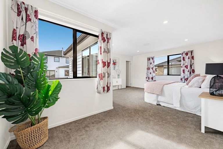 Photo of property in 32 Carrygawley Road, Flat Bush, Auckland, 2019