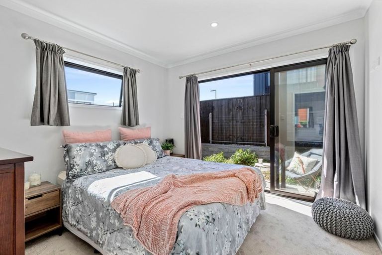 Photo of property in 62 Mapou Road, Hobsonville, Auckland, 0616