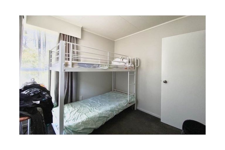 Photo of property in 13 Carbery Place, Manurewa, Auckland, 2102