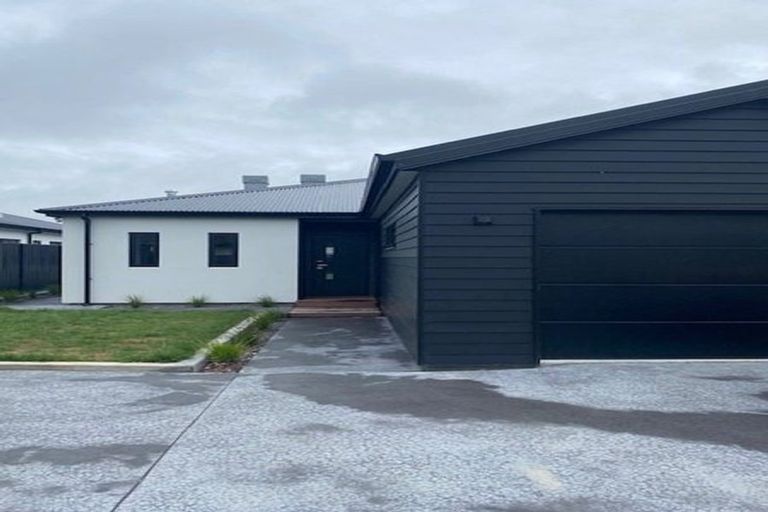Photo of property in 30 Townshend Crescent, Halswell, Christchurch, 8025