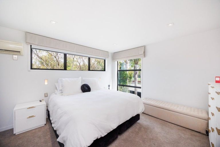 Photo of property in 297 Fitzherbert Avenue, West End, Palmerston North, 4410