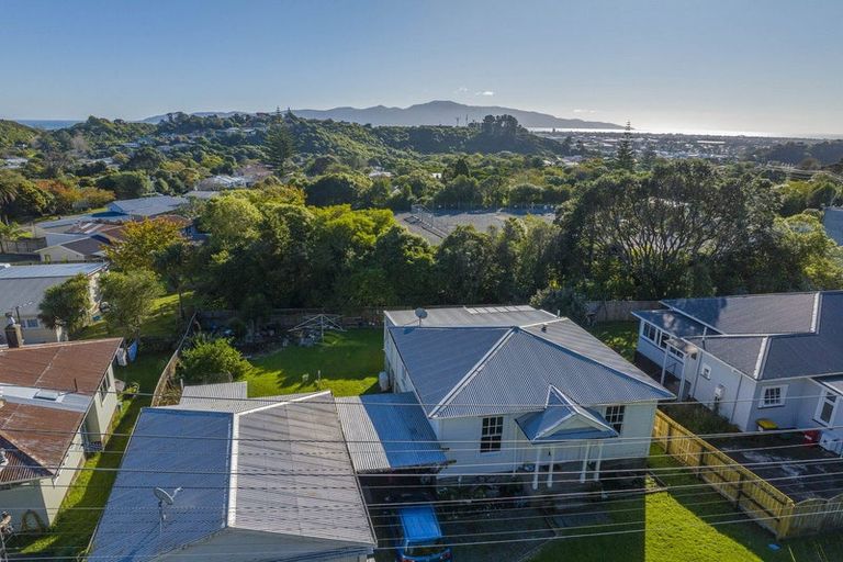 Photo of property in 70a Valley Road, Paraparaumu, 5032