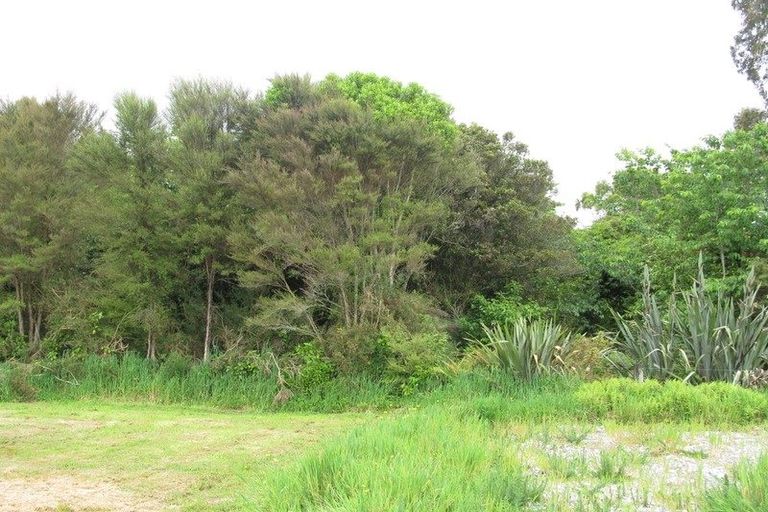 Photo of property in 106 Brougham Street, Westport, 7825