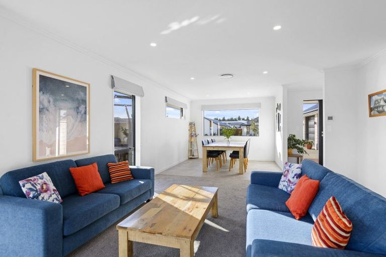 Photo of property in 17 Chimango Place, Rolleston, 7615