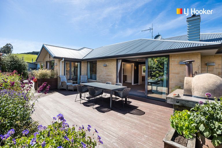 Photo of property in 14 Irwin Logan Drive, Mosgiel, 9024