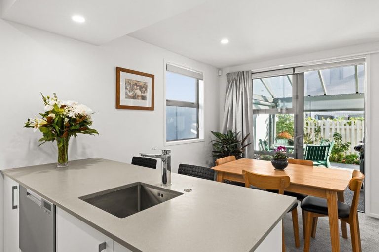 Photo of property in 5 Macaulay Street, Ahuriri, Napier, 4110