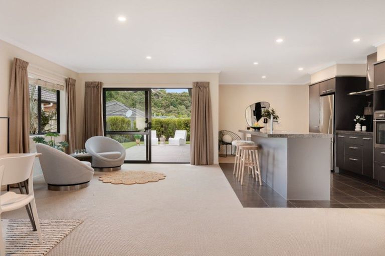 Photo of property in 25 Landing Drive, Pyes Pa, Tauranga, 3112