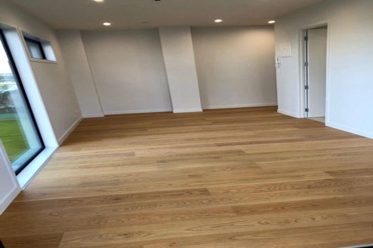 Photo of property in Frank Sargeson Apts, 405/80 Anzac Street, Takapuna, Auckland, 0622