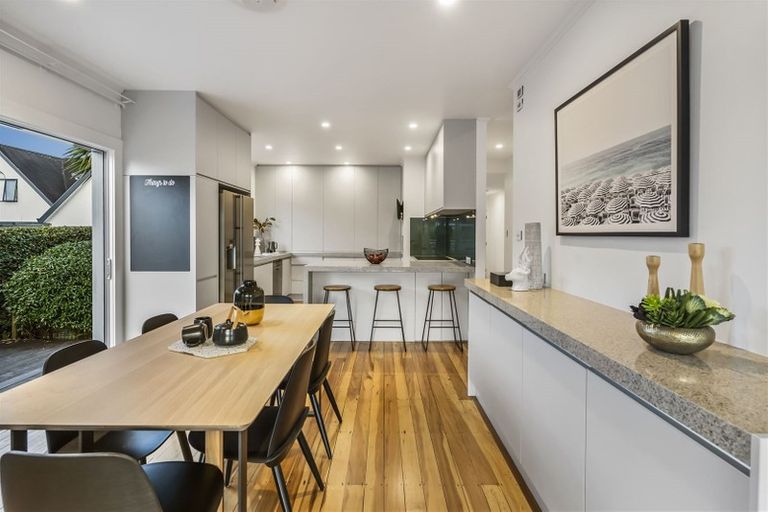 Photo of property in 88 Nile Road, Milford, Auckland, 0620