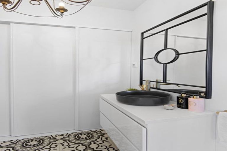 Photo of property in 8 Chapter Street, St Albans, Christchurch, 8052