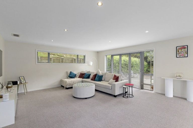 Photo of property in 9 Yarnbrook Grove, Churton Park, Wellington, 6037