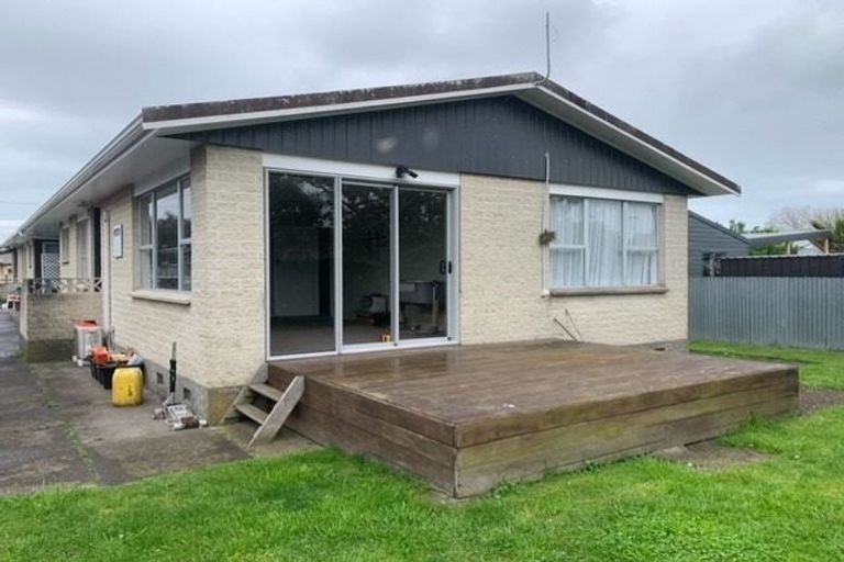 Photo of property in 1/23 Meeanee Road, Taradale, Napier, 4112