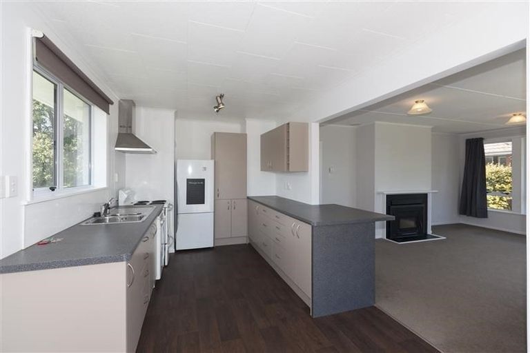 Photo of property in 67 Ngaio Road, Waikanae, 5036